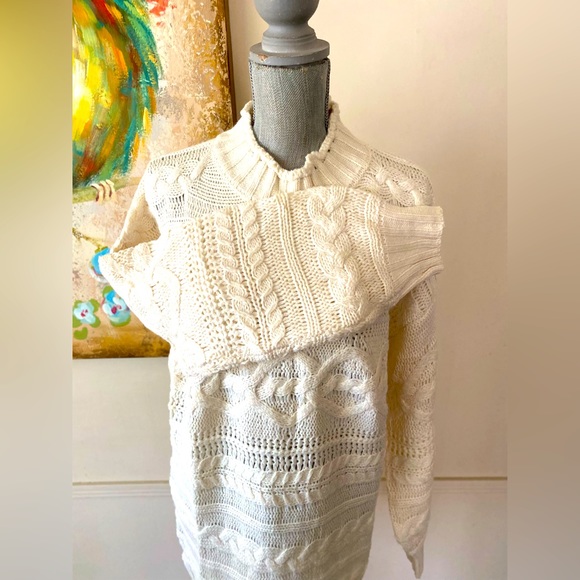 SIMPLEE WOMEN OVERSIZED KNITTED LONG SLEEVE PULLOVER SWEATER SIZE SMALL 🌟NWT🌟 - Picture 3 of 12